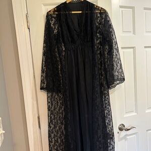Ladies Black Pegnoir Maxi Gown Set Fabiola Vintage Mob Wife Witchy Small